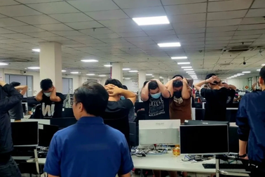 Philippines bắt gần 600 nghi phạm sau vụ đột kích đường dây buôn người