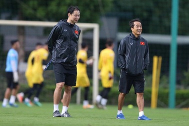 Hai trợ lý Hàn Quốc nói điều bất ngờ khi chia tay HLV Park Hang Seo