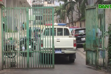 Chung cư Hoà Bình bị phong toả vào sáng 14/3