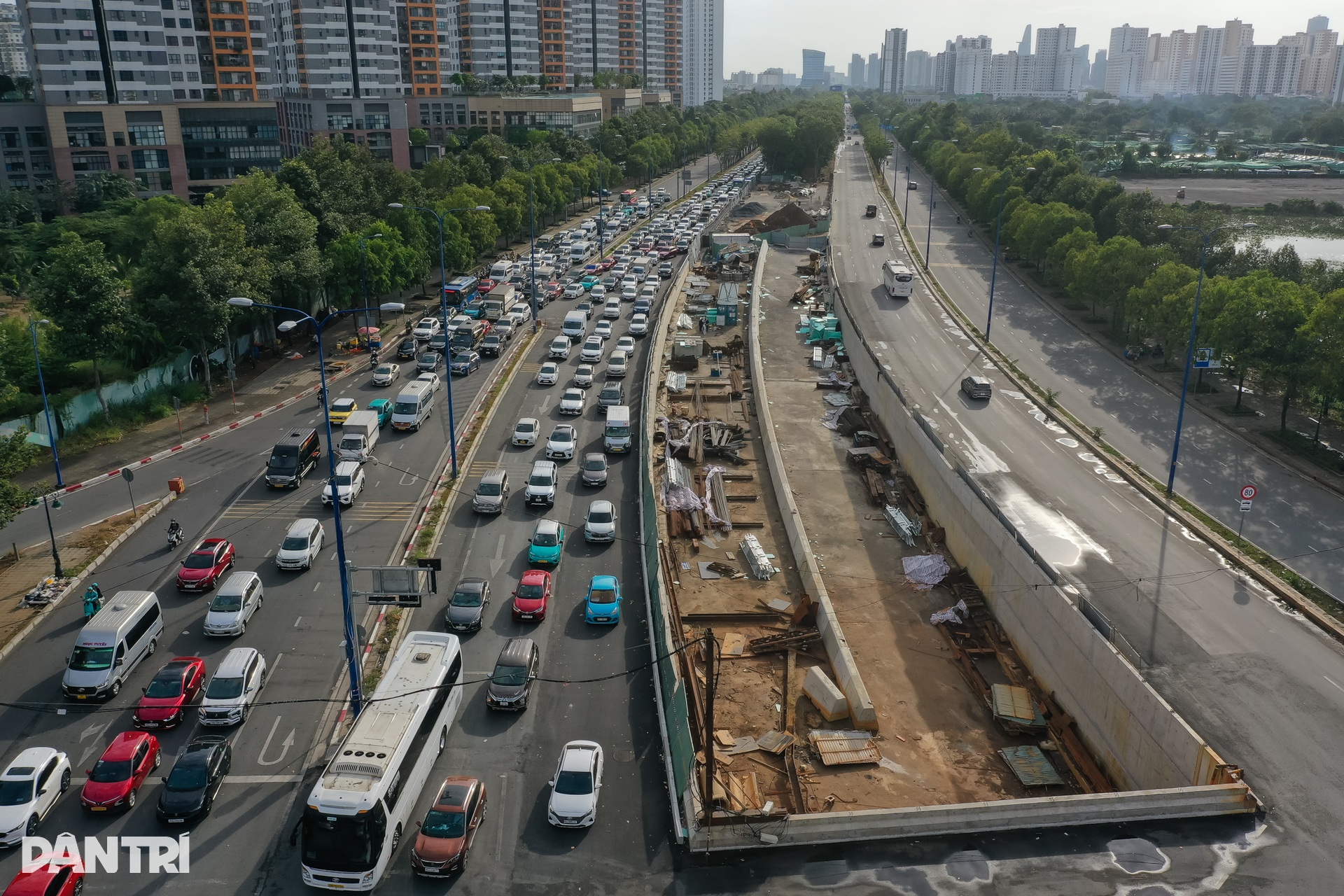 Nút giao lớn và hiện đại nhất TPHCM sau hơn 2 năm thi công - 9