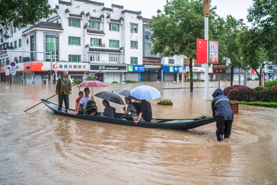 Trung Quốc: Dịch Covid-19, lũ lụt tăng thêm áp lực cho thí sinh thi Gaokao - 10 Trung Quốc: Dịch Covid-19, lũ lụt tăng thêm áp lực cho thí sinh thi Gaokao - 10