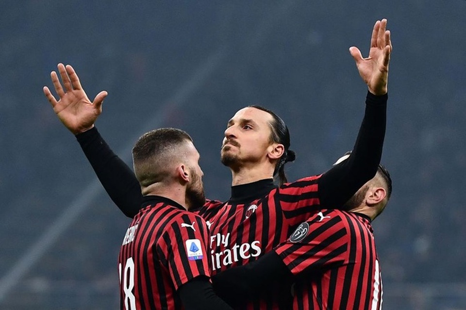 Juventus thua AS Roma, Inter giành ngôi á quân ở ngày hạ màn Serie A - 8 Juventus thua AS Roma, Inter giành ngôi á quân ở ngày hạ màn Serie A - 8