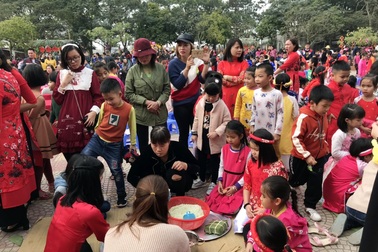 Nghỉ Tết, đừng để học sinh ngập trong bài vở!