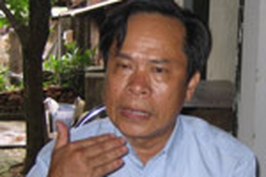 Hiệu trưởng cố tình “lấy thịt đè người” 