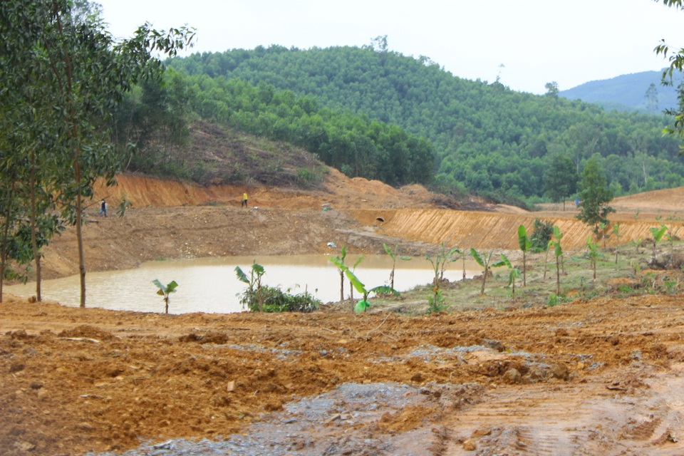 “5 lần 7 lượt” cố tình lấn chiếm đất rừng, xây khu sinh thái hoành tráng - 2 “5 lần 7 lượt” cố tình lấn chiếm đất rừng, xây khu sinh thái hoành tráng - 2