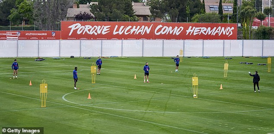HLV Diego Simeone dương tính với SARS-CoV-2 - 2 HLV Diego Simeone dương tính với SARS-CoV-2 - 2