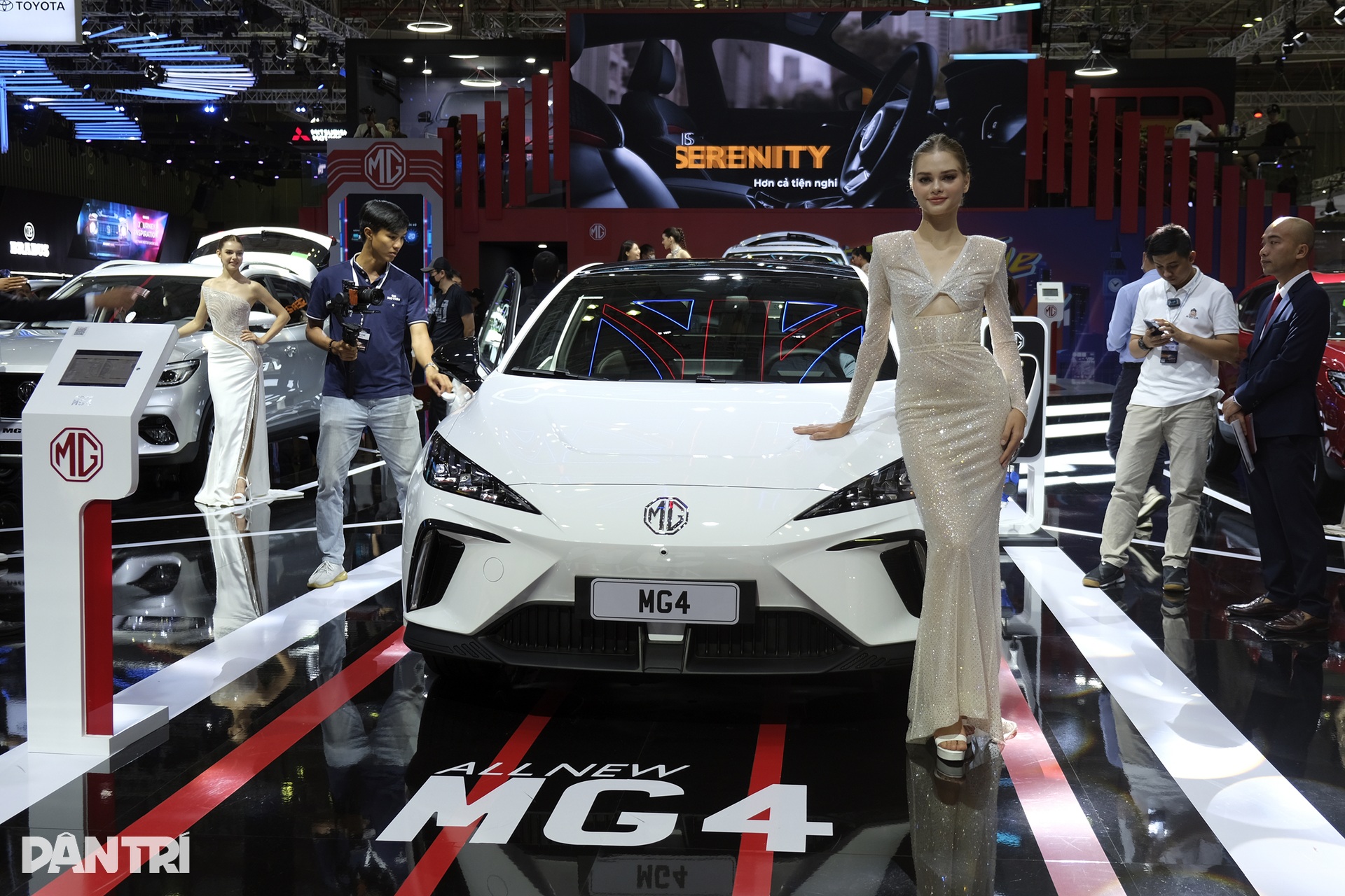 Điểm danh 7 mẫu xe điện tấp nập người xem tại Việt Nam Motor Show 2022 - 14 Điểm danh 7 mẫu xe điện tấp nập người xem tại Việt Nam Motor Show 2022 - 14