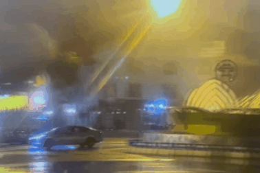 Khởi tố tài xế drift ô tô trước Nhà hát Lớn Hà Nội