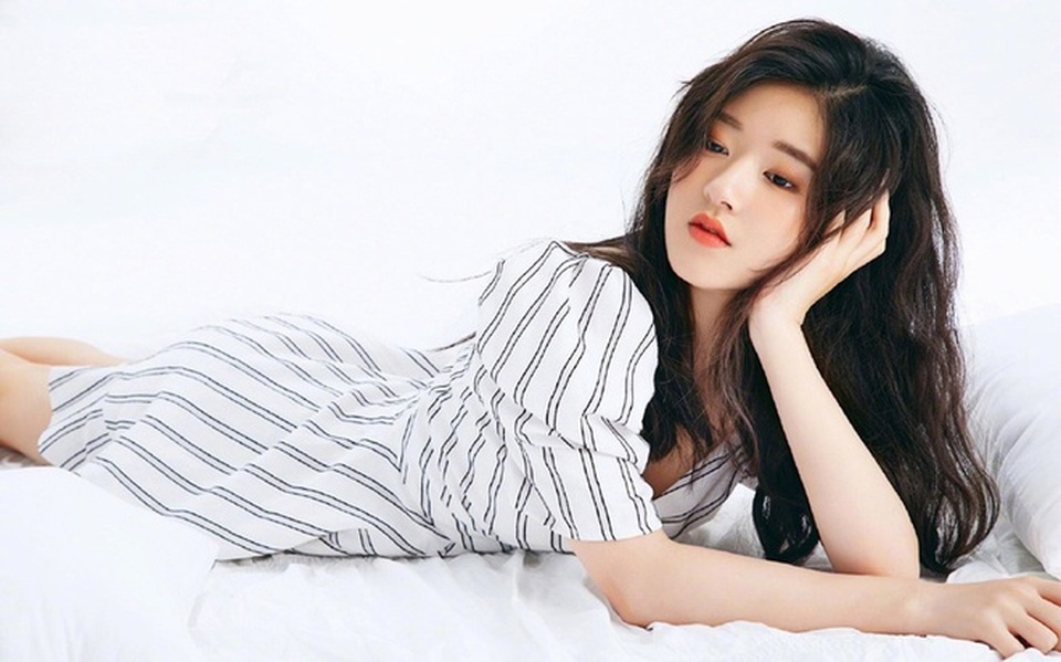 Thánh nữ xuyên không Triệu Lộ Tư lộ ảnh thời chưa nổi tiếng - 3 Thánh nữ xuyên không Triệu Lộ Tư lộ ảnh thời chưa nổi tiếng - 3