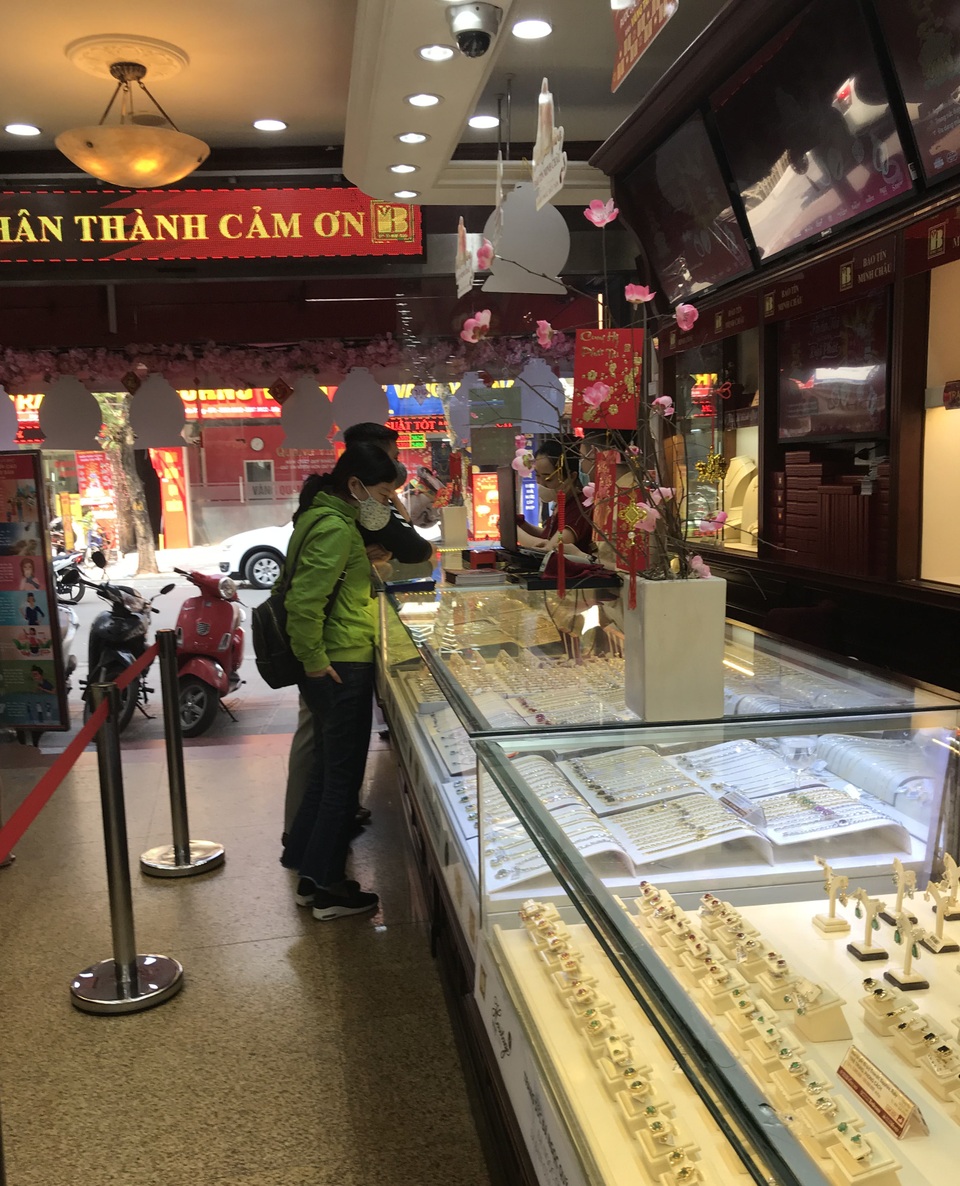 Phố vàng Hà Nội vắng tanh, vắng ngắt trước ngày vía Thần Tài - 3 Phố vàng Hà Nội vắng tanh, vắng ngắt trước ngày vía Thần Tài - 3