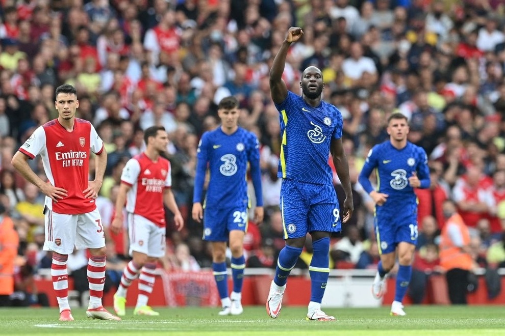 Lukaku tỏa sáng rực rỡ, Chelsea lên đầu bảng Premier League - 5 Lukaku tỏa sáng rực rỡ, Chelsea lên đầu bảng Premier League - 5