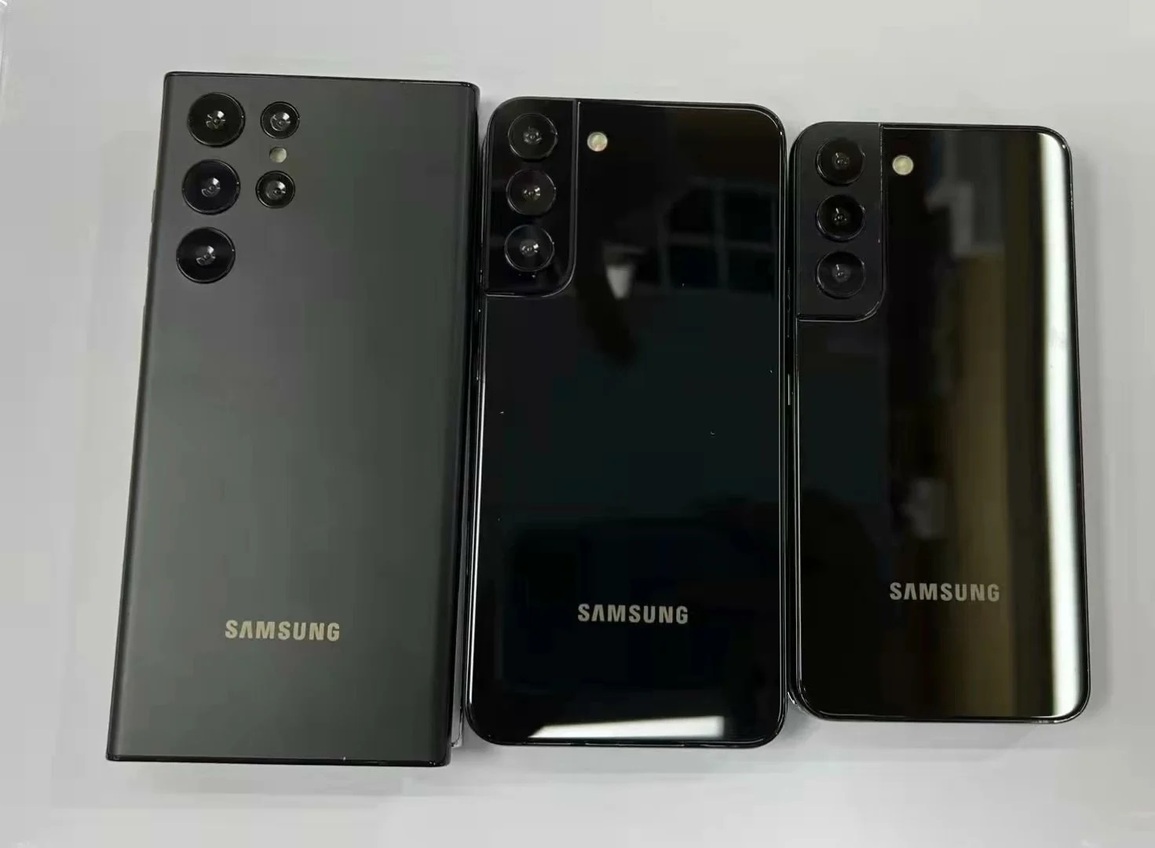Video mô hình mẫu cho thấy thiết kế hoàn chỉnh của loạt Galaxy S22 - 1 Video mô hình mẫu cho thấy thiết kế hoàn chỉnh của loạt Galaxy S22 - 1