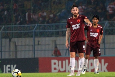 Nhập tịch cho cầu thủ Hà Lan và Bỉ, Indonesia thách thức đội tuyển Việt Nam