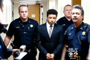 Giết bạn cùng tuổi teen, chụp ảnh với xác chết rồi đưa lên Snapchat