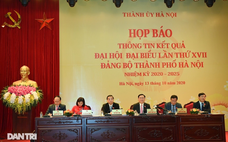 Bí thư Hà Nội lý giải tỷ lệ cán bộ trẻ, cán bộ nữ trong Ban Chấp hành thấp - 2 Bí thư Hà Nội lý giải tỷ lệ cán bộ trẻ, cán bộ nữ trong Ban Chấp hành thấp - 2
