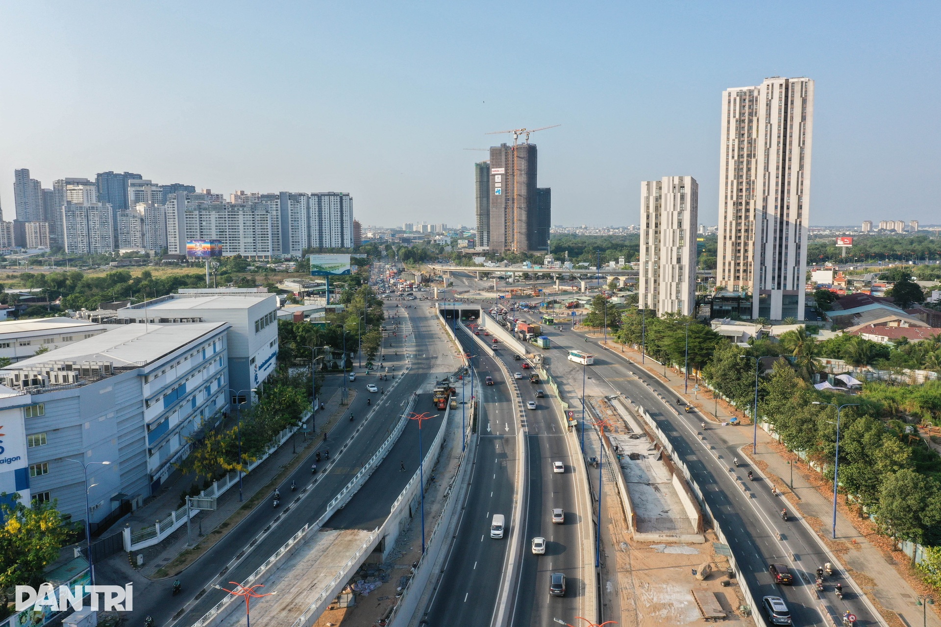 Ngắm nhánh cầu vượt N3 nút giao lớn nhất TPHCM trước ngày thông xe - 8