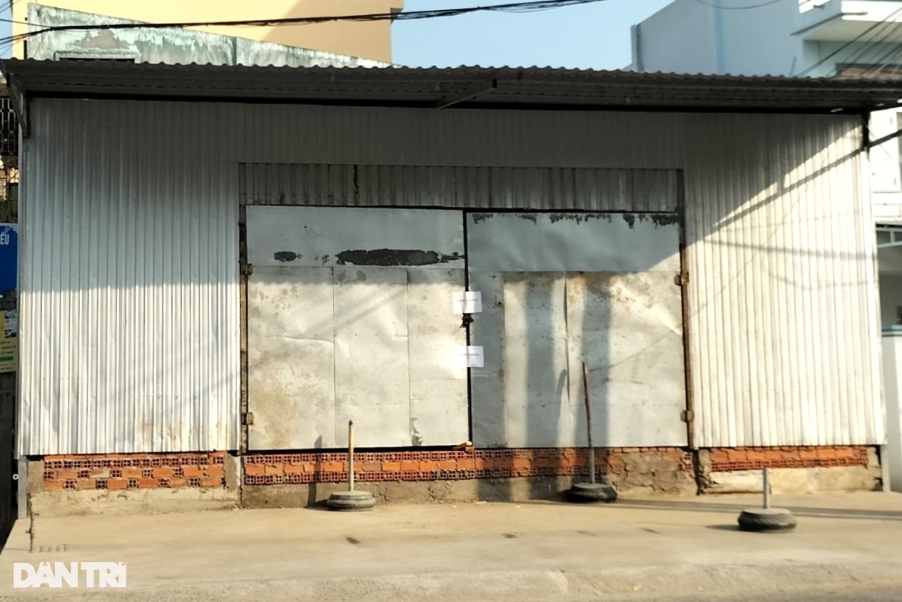 Vụ nhốt cán bộ ở Bạc Liêu: Tháo dỡ công trình vi phạm - 1 Vụ nhốt cán bộ ở Bạc Liêu: Tháo dỡ công trình vi phạm - 1