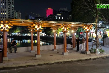 Phố đi bộ hồ Ngọc Khánh chưa đủ hấp dẫn, vắng khách dịp cuối tuần