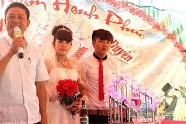 Đám cưới đặc biệt phía sau chuyện 'anh em lấy nhau'