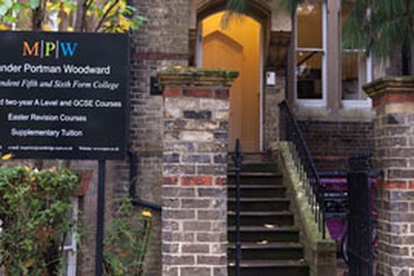 Thi học bổng 50% học phí tại trường MPW, Anh quốc