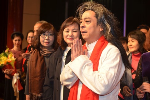 Diễn viên Việt Anh: "Bố Hoàng Dũng đã "vắt kiệt, sống chết" với nghệ thuật"