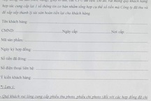 Người của công ty Alibaba đi phát tờ rơi để hoàn tiền cho khách hàng?