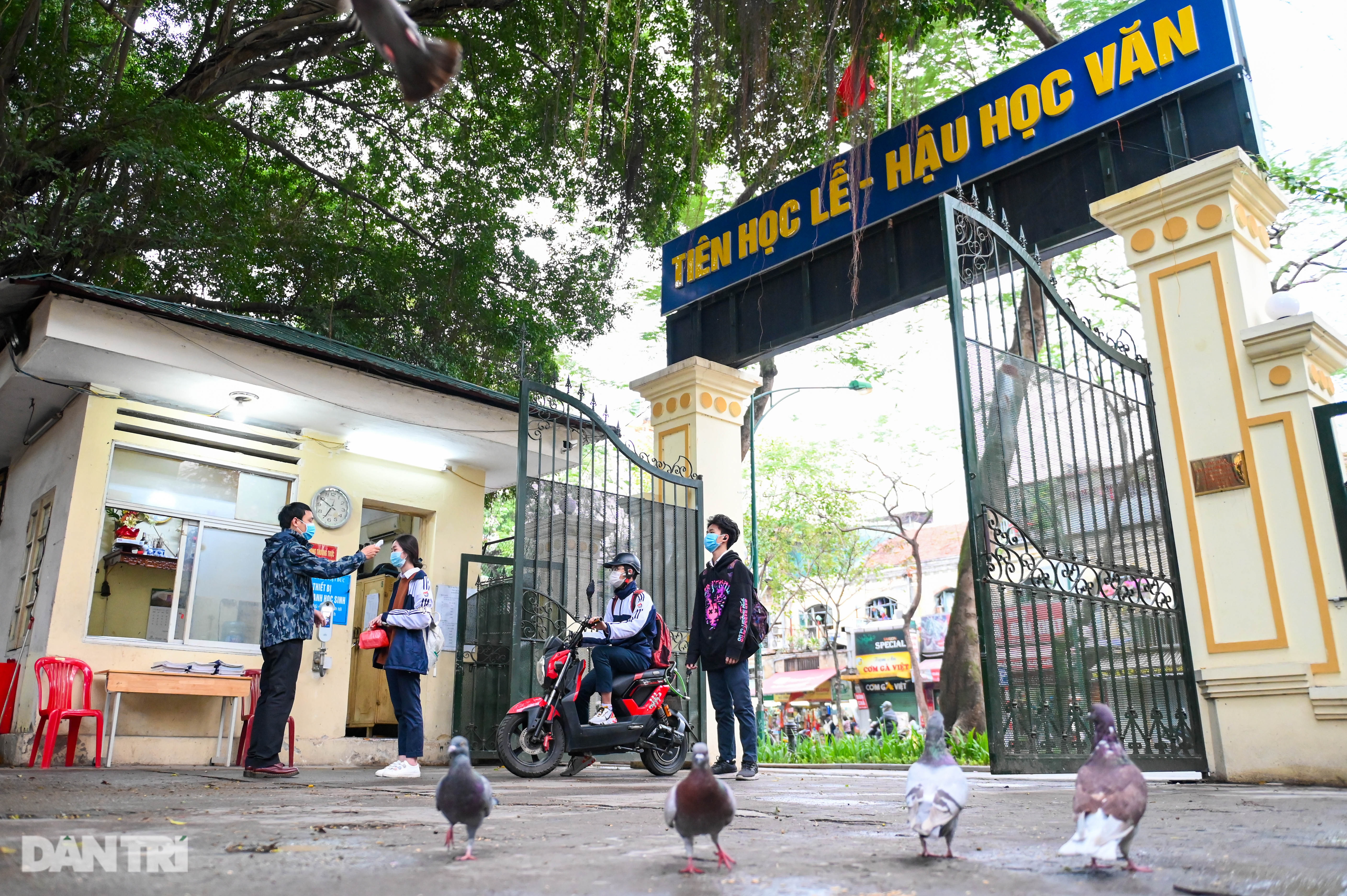 Các trường ở Hà Nội đảm bảo an toàn phòng dịch đón học sinh trở lại học tập - 8 Các trường ở Hà Nội đảm bảo an toàn phòng dịch đón học sinh trở lại học tập - 8