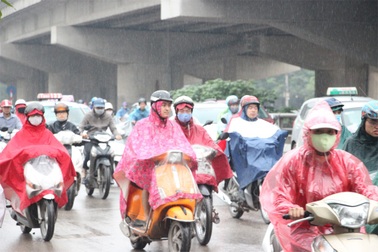 Miền Bắc mưa giông, có nơi mưa rất to