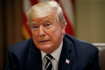 Ông Trump thừa nhận "lỡ lời" trong cuộc họp báo với ông Putin