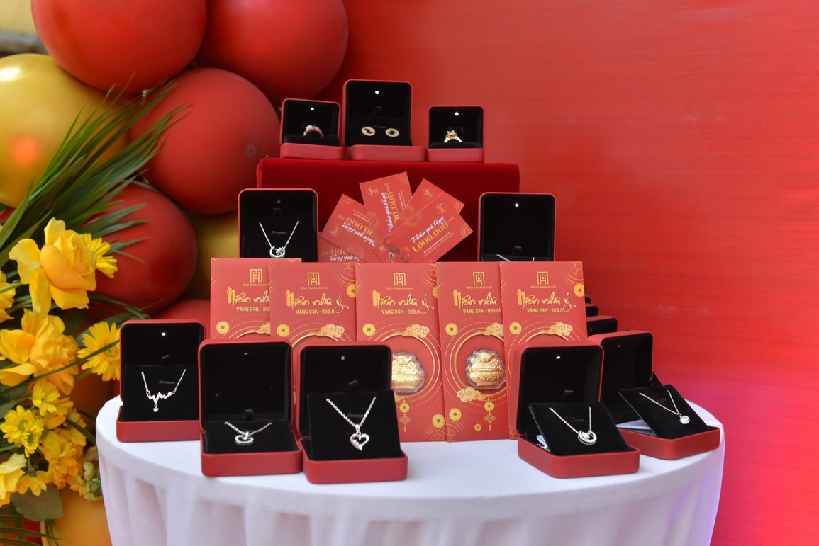 Khai trương Bảo Tín Mạnh Hải 73 Thái Hà - Khởi đầu cho chuỗi mở rộng - 3 Khai trương Bảo Tín Mạnh Hải 73 Thái Hà - Khởi đầu cho chuỗi mở rộng - 3