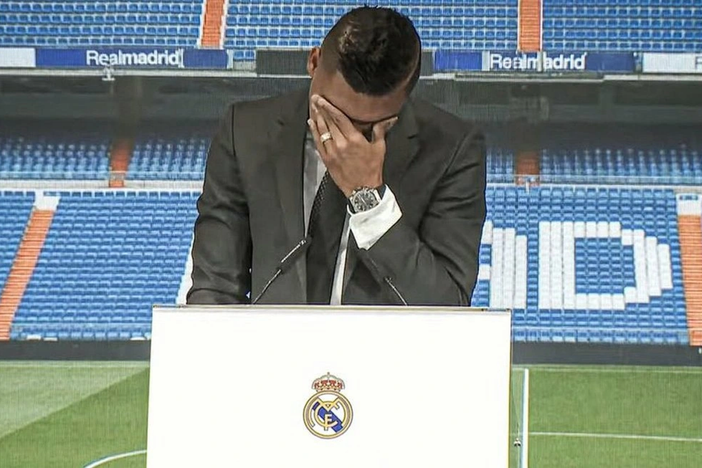 Casemiro khóc trong lễ chia tay Real Madrid - 1 Casemiro khóc trong lễ chia tay Real Madrid - 1
