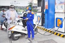 Xăng giảm, ôtô tăng giá vẫn quyết mua xe chơi sang