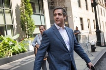 Cựu luật sư ông Trump bỏ đảng Cộng hòa, quay về đảng Dân chủ