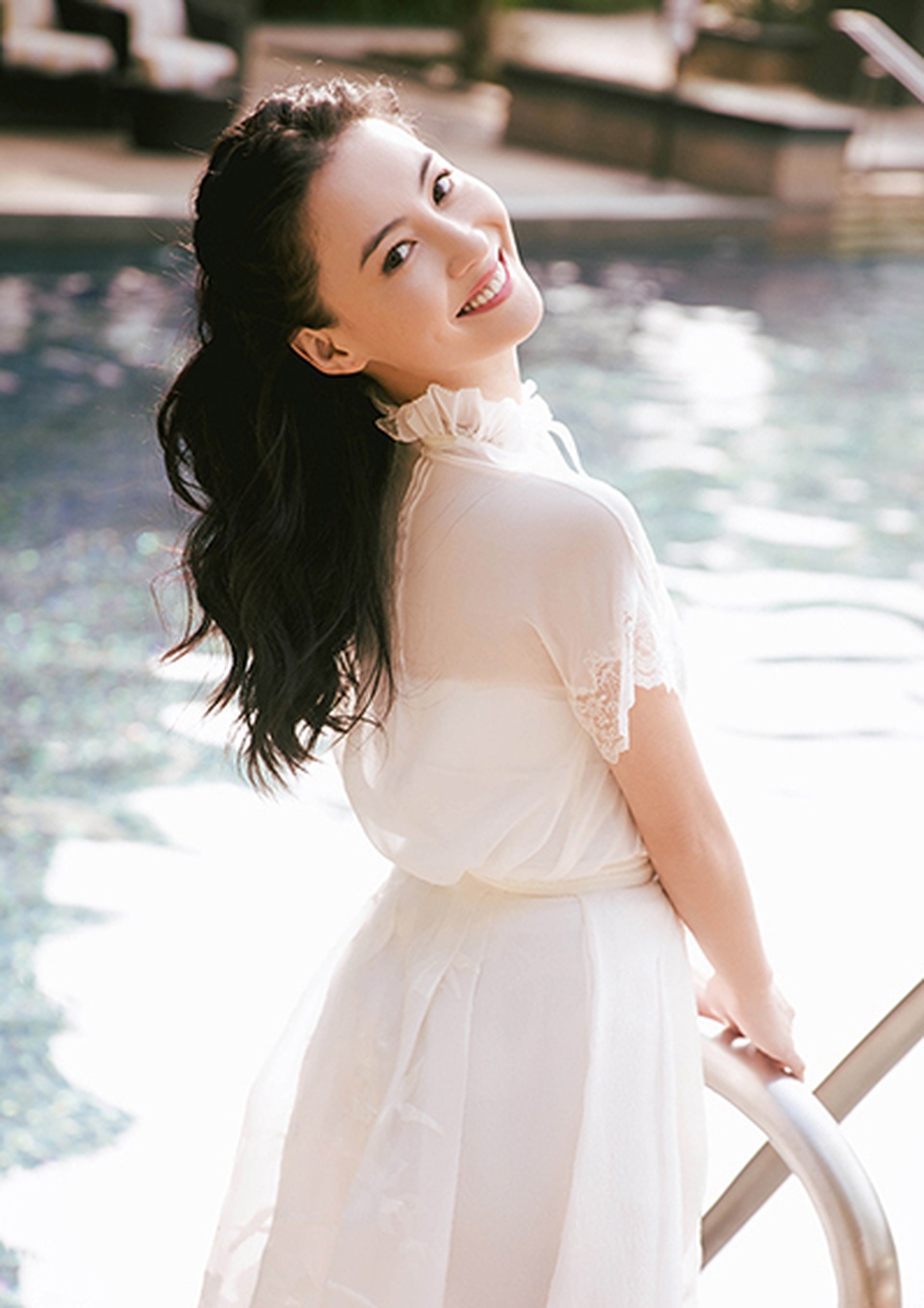 Rộ thông tin Trương Bá Chi mang bầu lần thứ tư - 7