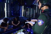 Phát hiện 100 người dương tính với ma túy trong nhà nghỉ, quán karaoke