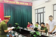 Khởi tố giám đốc quỹ tín dụng và cán bộ địa chính nhận hối lộ