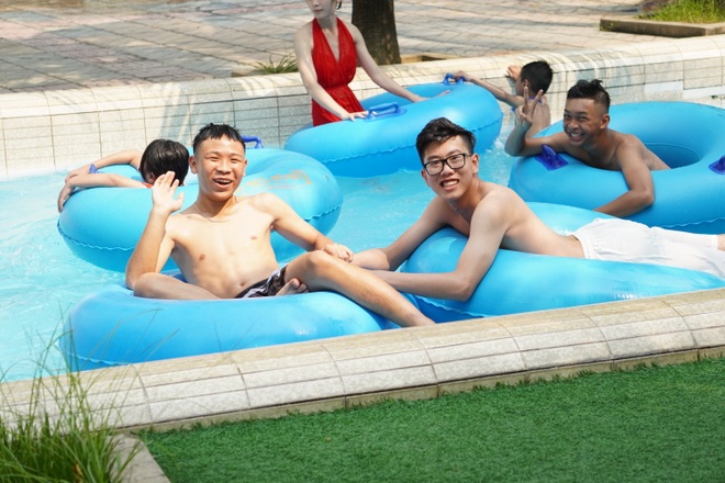 Cảnh hiu hắt ở Công viên nước Hồ Tây ngày nghỉ lễ Quốc khánh - 15