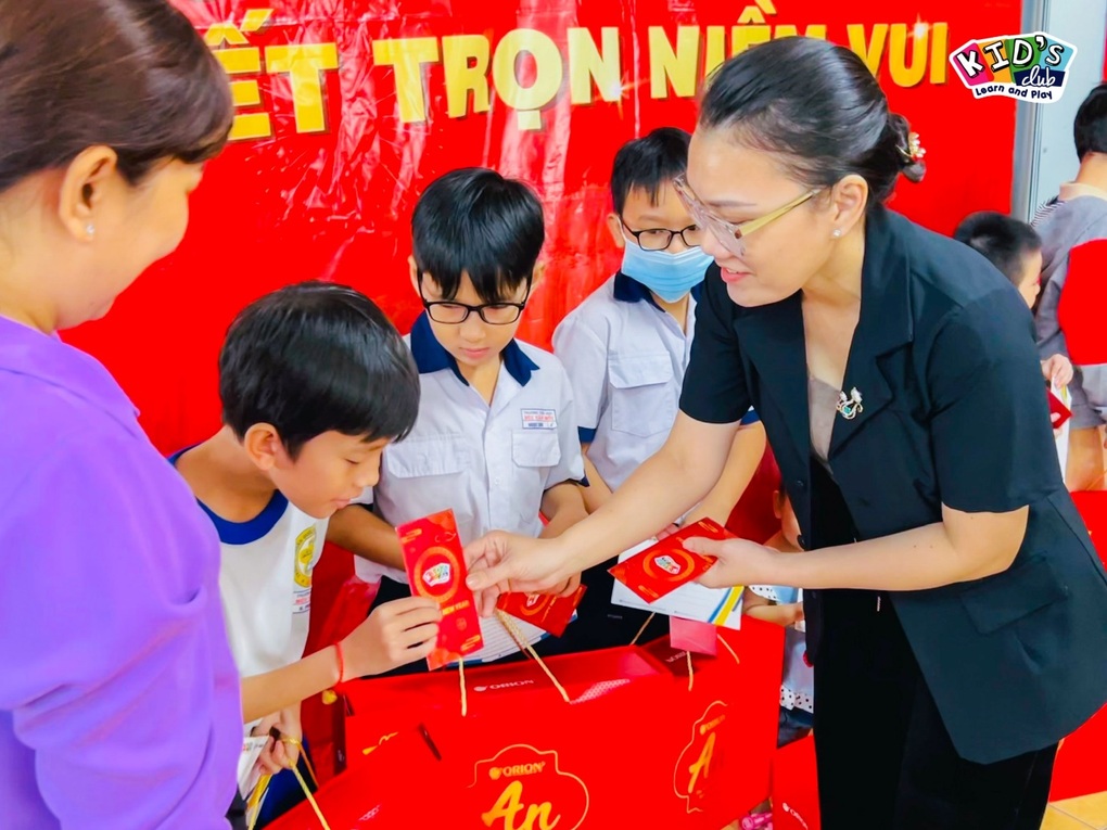 Kids Club và hành trình Gửi yêu thương - Tết trọn niềm vui - 3 Kids Club và hành trình Gửi yêu thương - Tết trọn niềm vui - 3