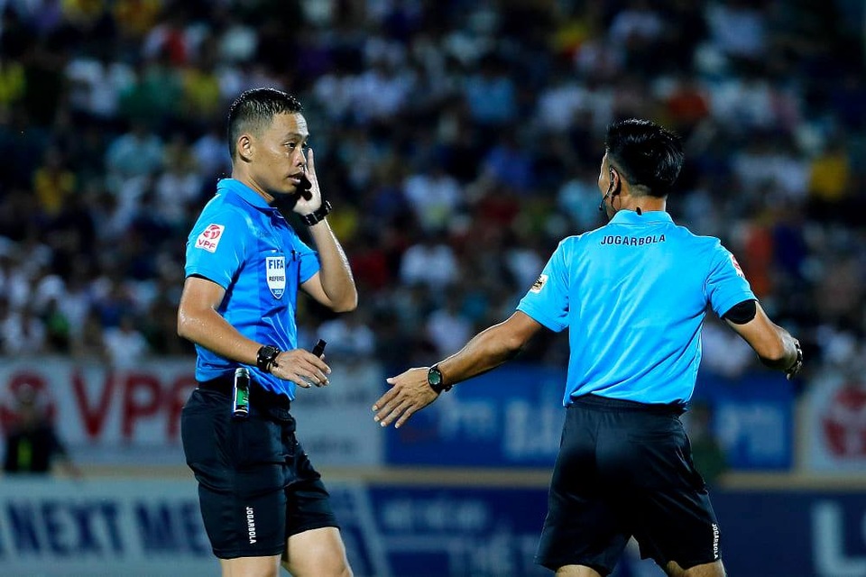 “CLB Nam Định chưa bức xúc đến nỗi phải bỏ V-League” - 1 “CLB Nam Định chưa bức xúc đến nỗi phải bỏ V-League” - 1