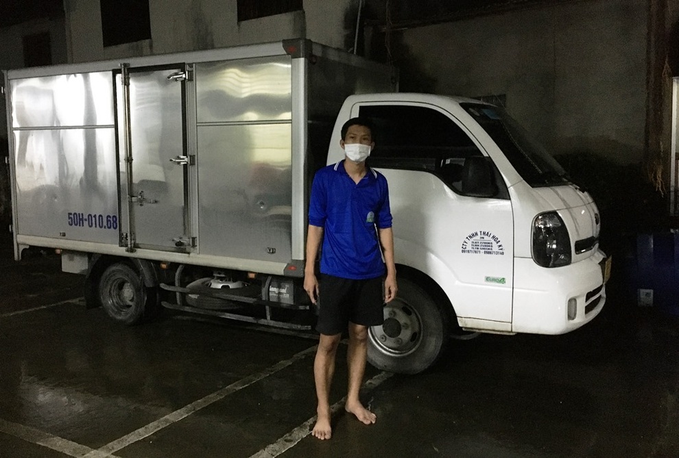 Dùng xe luồng xanh đi hơn 100 km để giải quyết mâu thuẫn chơi game - 1 Dùng xe luồng xanh đi hơn 100 km để giải quyết mâu thuẫn chơi game - 1