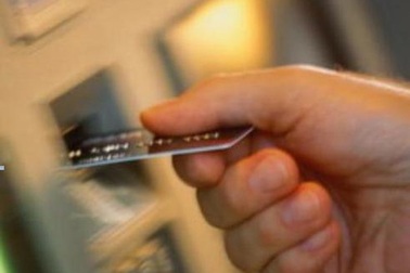 Cảnh báo thủ đoạn lừa chuyển tiền qua ATM