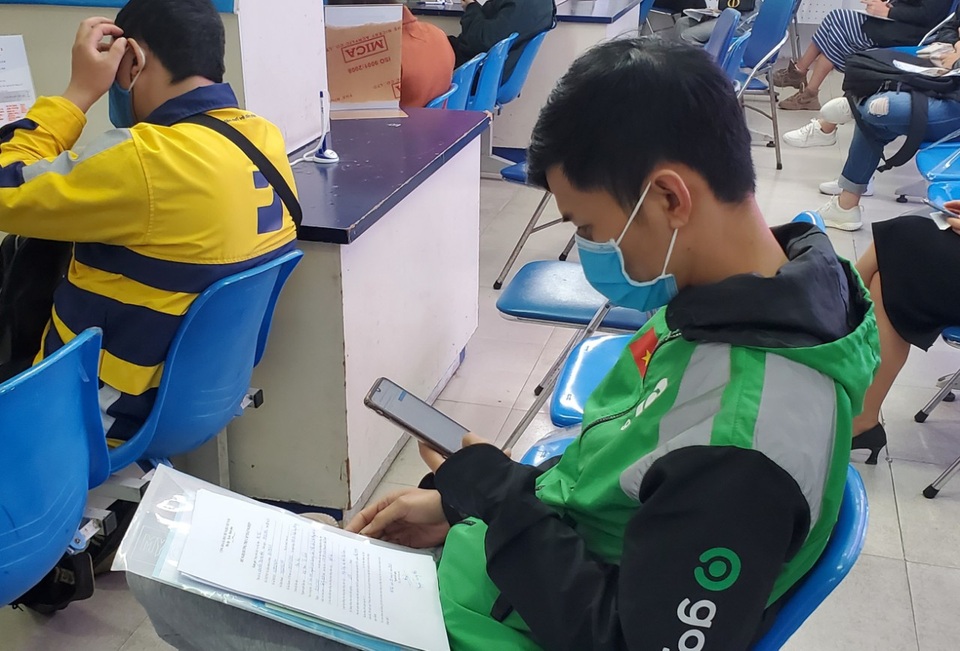 Lao động tính nhảy việc khi thu nhập giảm sâu do Covid-19 - 3 Lao động tính nhảy việc khi thu nhập giảm sâu do Covid-19 - 3