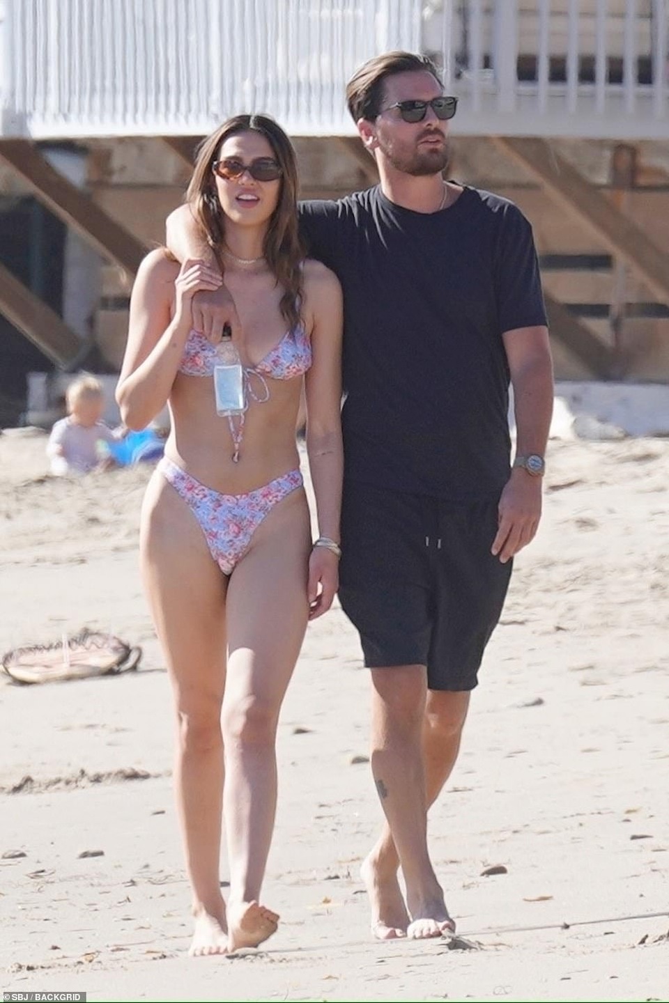 Bạn gái mới bốc lửa của tay chơi Scott Disick - 6 Bạn gái mới bốc lửa của tay chơi Scott Disick - 6