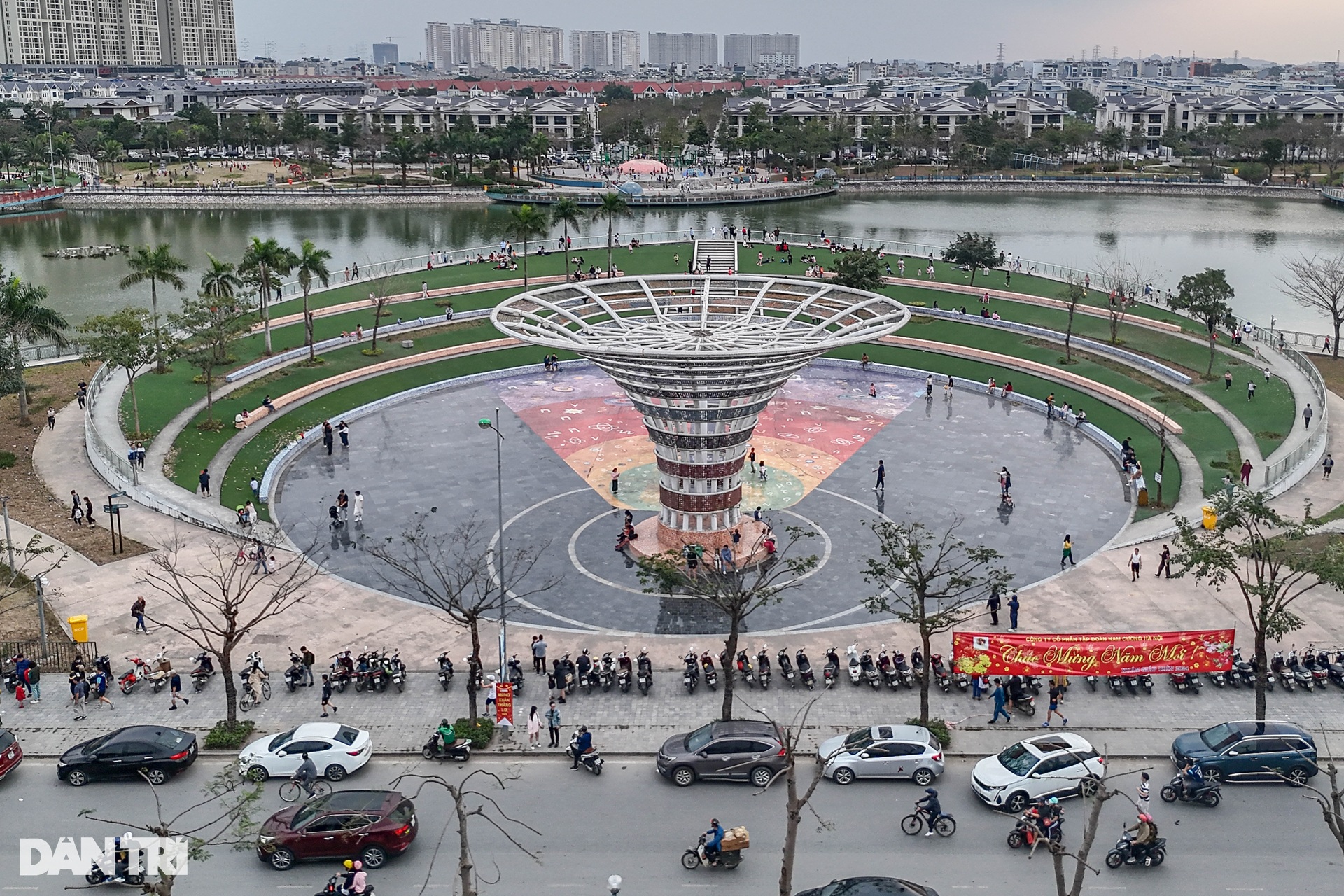 Hồ nước trong công viên độc nhất Đông Nam Á bốc mùi vì cá chết - 1 Hồ nước trong công viên độc nhất Đông Nam Á bốc mùi vì cá chết - 1