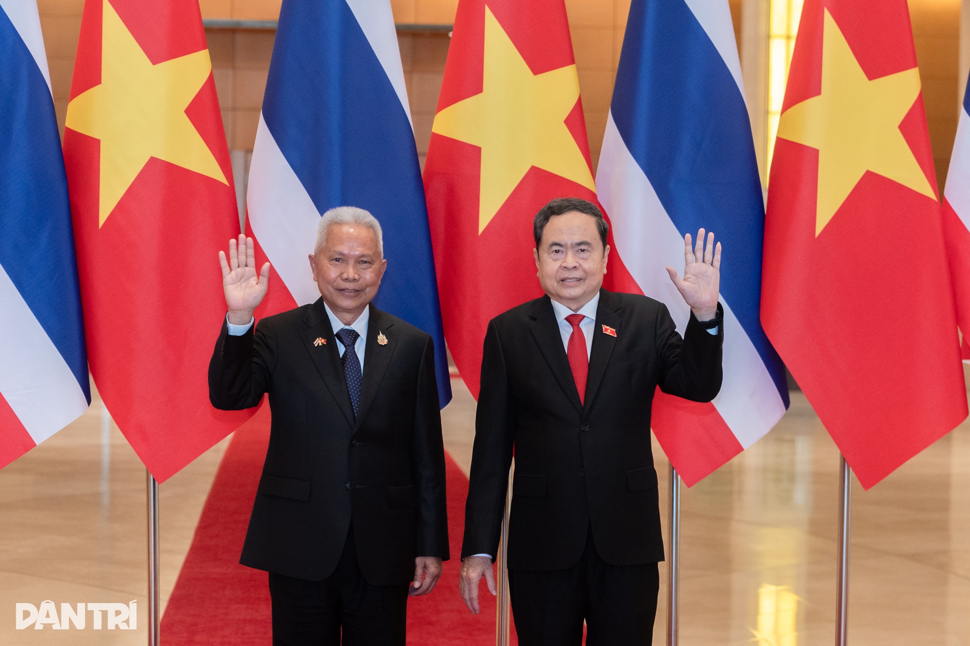 Chủ tịch Quốc hội Trần Thanh Mẫn đón và hội đàm Chủ tịch Quốc hội Thái Lan - 1 Chủ tịch Quốc hội Trần Thanh Mẫn đón và hội đàm Chủ tịch Quốc hội Thái Lan - 1