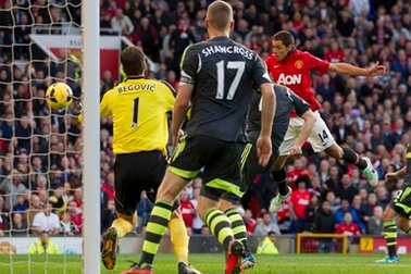 Nhìn lại trận thắng “đau tim” của MU trước Stoke