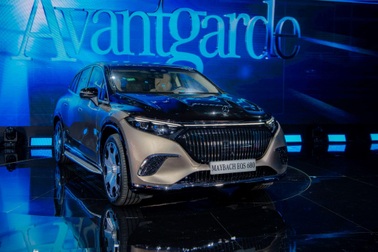 SUV thuần điện Mercedes-Maybach giá 7,6 tỷ đồng có gì để thu hút khách Việt