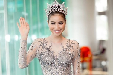 Phạm Hương nói gì trước tin đồn dự thi Hoa hậu Trái đất 2017?