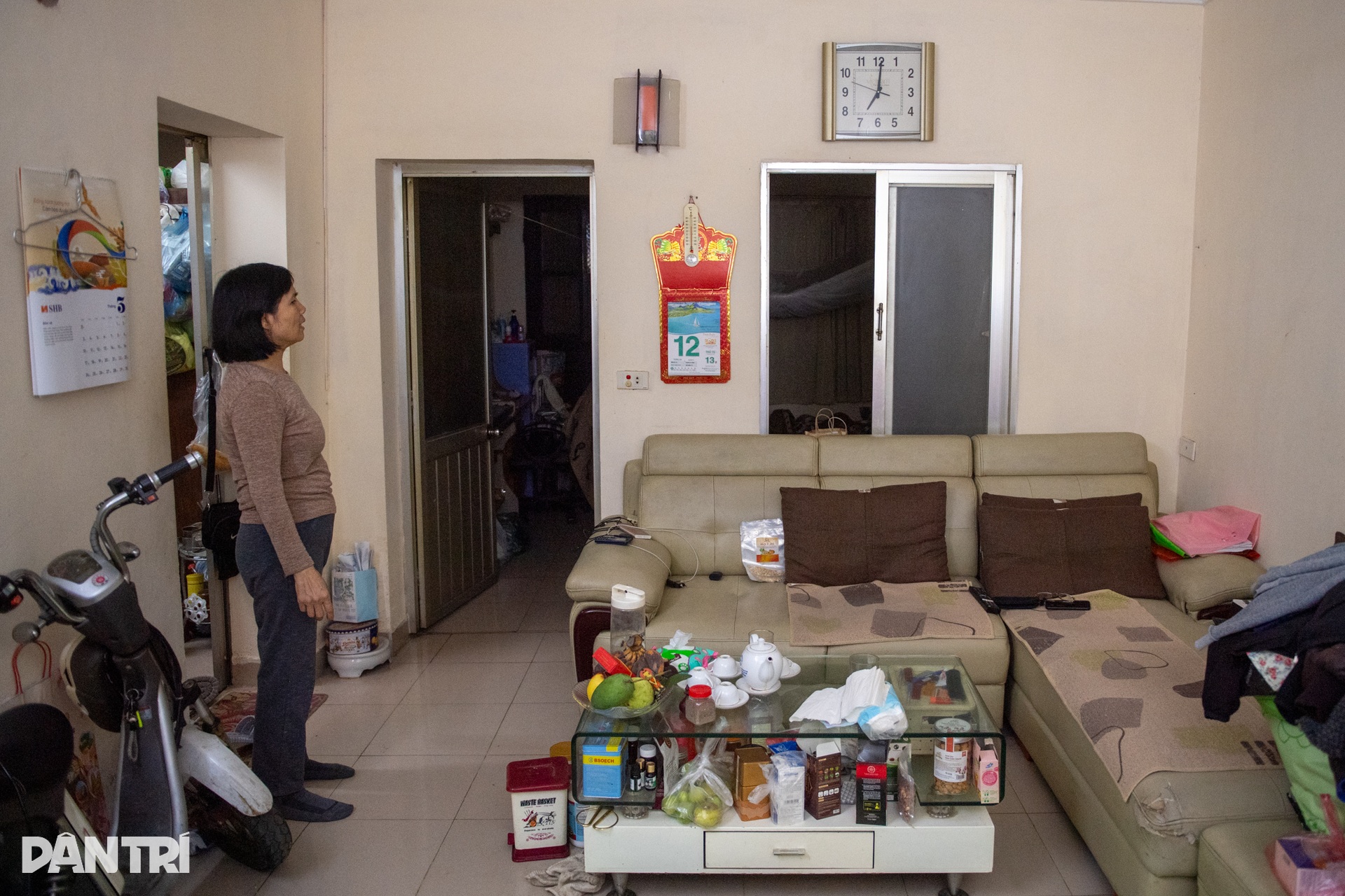 Hà Nội: Người dân sống bất an trong 3 khu tập thể cũ có nguy cơ sập - 12 Hà Nội: Người dân sống bất an trong 3 khu tập thể cũ có nguy cơ sập - 12