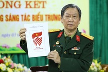 Biểu tượng bàn tay giữ lửa được sử dụng phục vụ hoạt động tri ân liệt sĩ